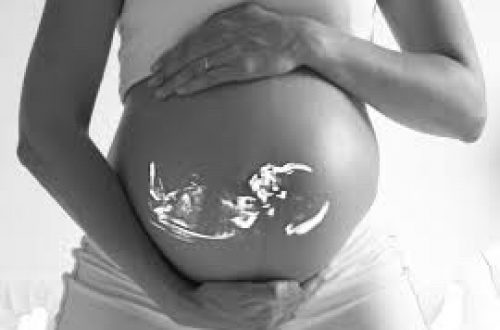 Article : Les pertes blanches chez la femme enceinte